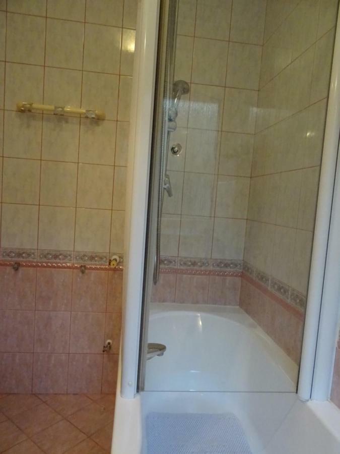 Apartman Iris S Terasom Rijeka Exterior foto